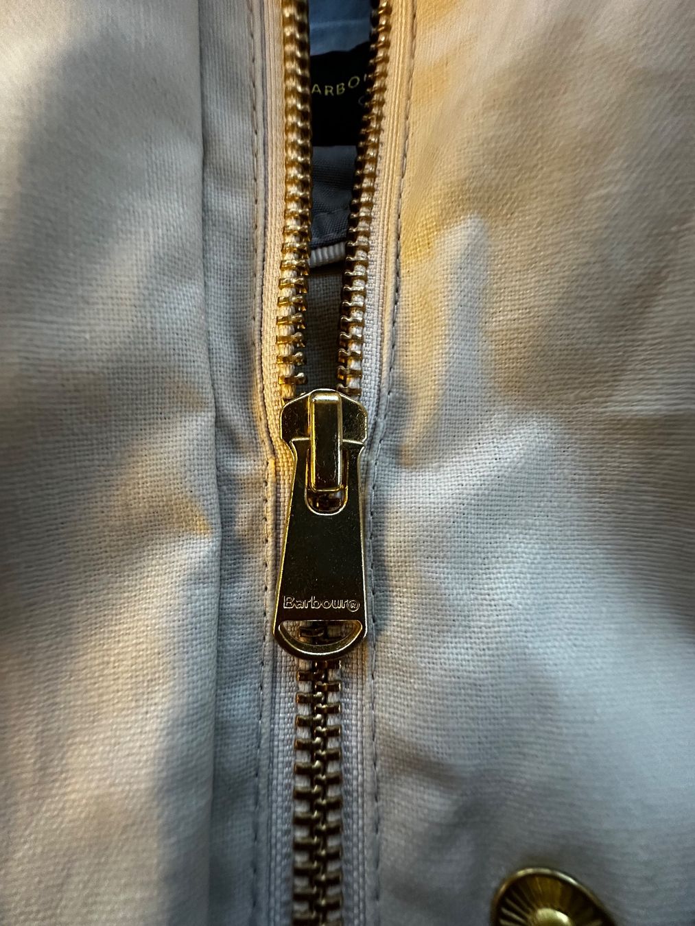 Barbour Jacken: Barbour Jacke Damen 40 – Gebraucht aus Liestal von Ballybs 4