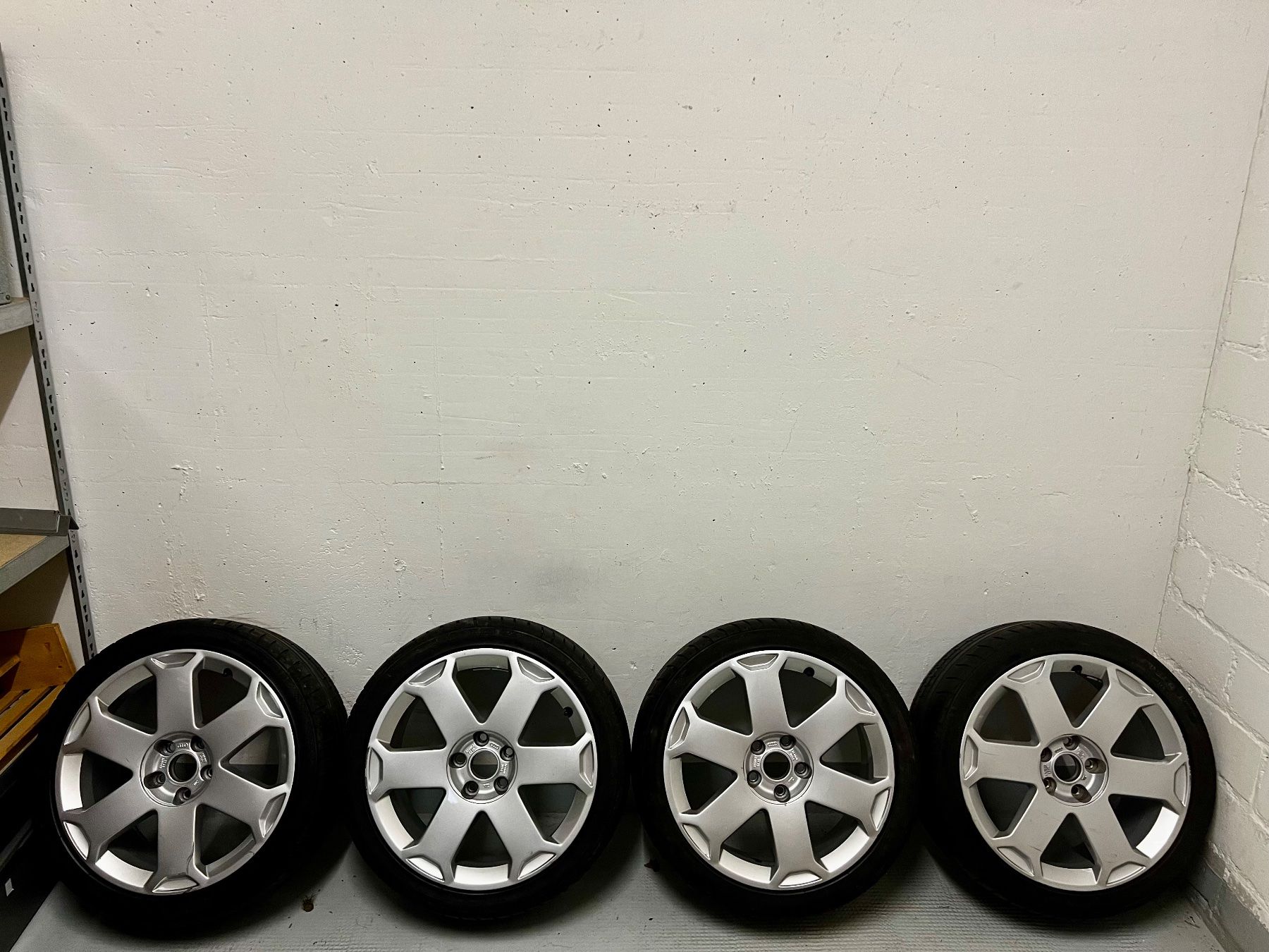 Audi Felgen: Originale Audi S4 Felgen 18' Zoll. – Gebraucht aus Basel von work_25