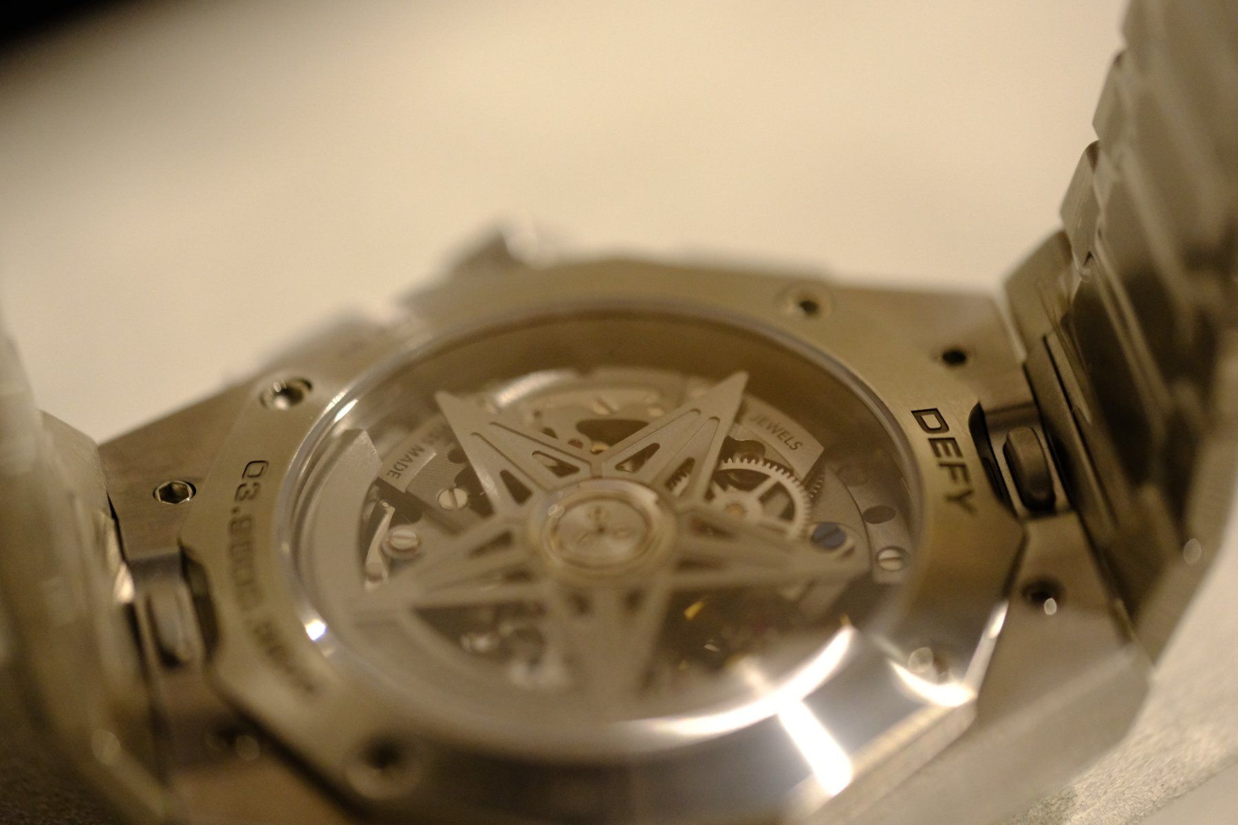 Zenith Orologi: Zenith Defy – Nuovo e nell'imballaggio originale da Zermatt venduto da Schindler_Zermatt 4