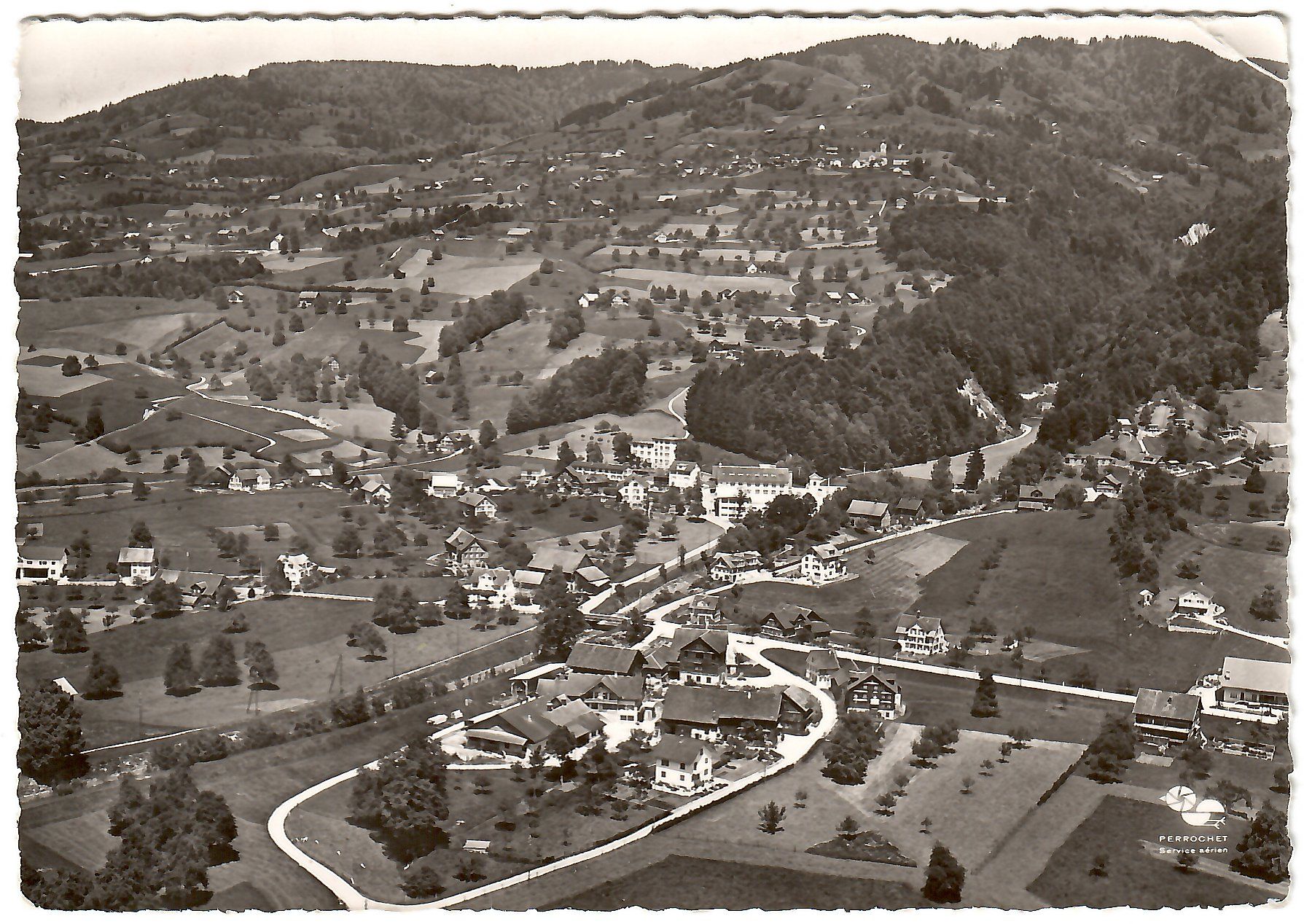 Cartoline postali: Flugaufnahme   Steinenbrugg – Usato da Kerns venduto da etma3