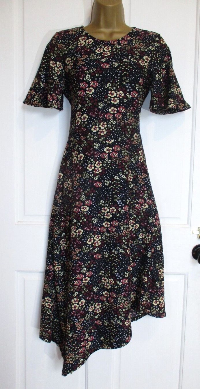 Vestiti: Floral dress Size EU 40 – Nuovo (secondo la descrizione) da Zürich venduto da ewat 2