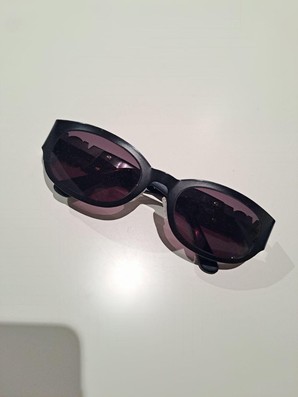 Saint Laurent Occhiali & Lenti: Lunettes de soleil YSL "Vintage" – Usato da Valeyres-sous-Montagny venduto da Romy.
