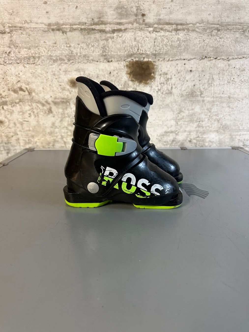 Rossignol Scarpe per ragazzi: Rossignol Skischuhe Kinder 17 / Gr. 27 – Usato da Emmenbrücke venduto da karkarkar