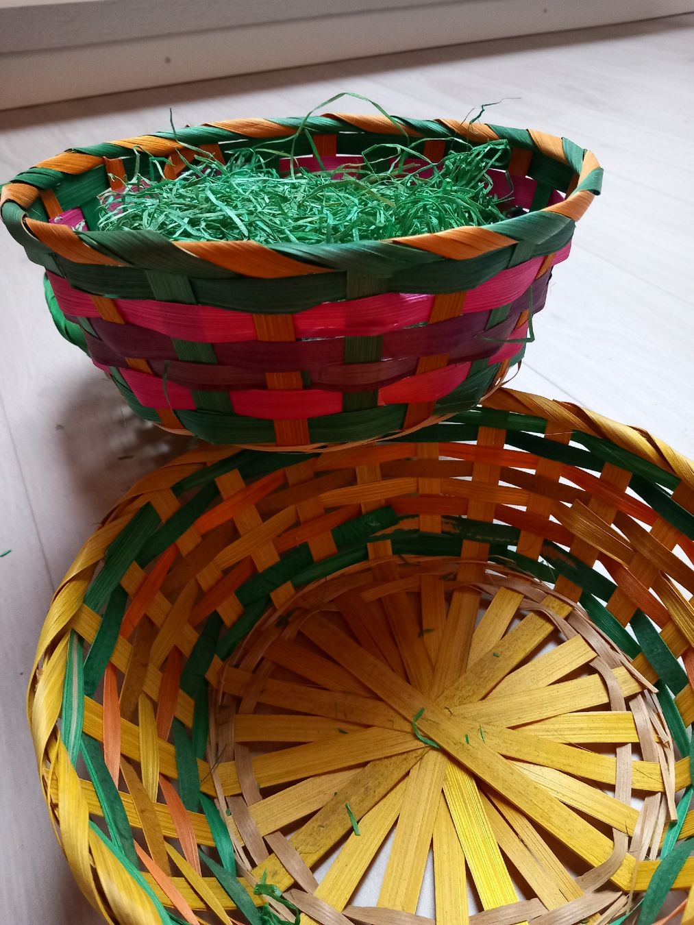 Altro per la casa: Osterkörbe/ 3 bunte Körbchen – Nuovo (secondo la descrizione) da Dietwil venduto da talulla 1