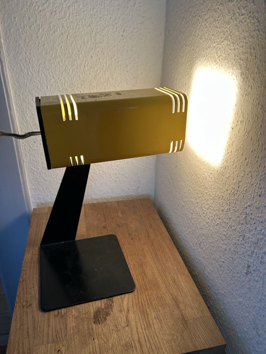 Lampade: ALTE TISCHLAMPE LAMPE – Usato da Bottmingen venduto da Surubi 1