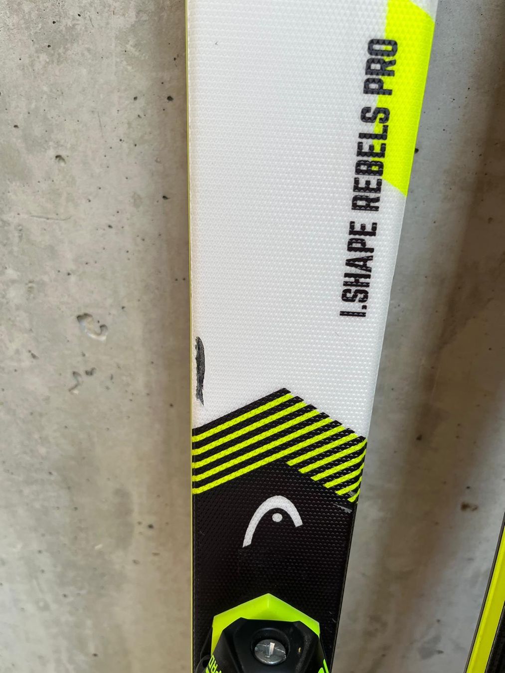 Head Skis: skis head Rebels Pro 176cm – Gebraucht aus Gryon von kik_9pqm