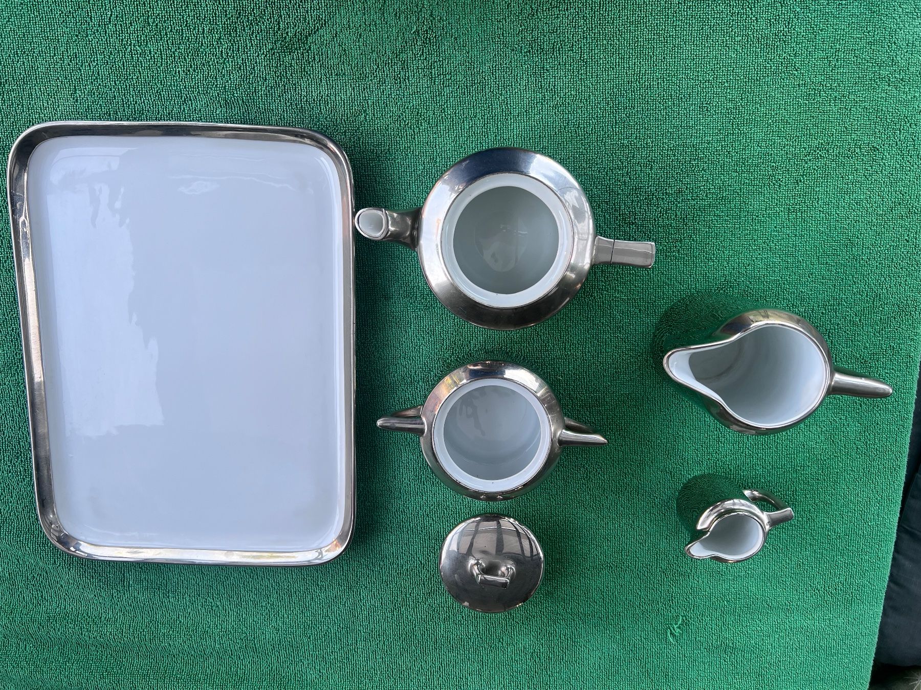 Geschirrsets: Kaffeegeschirr Set 5-teilig versilbert Keramik mit Tablett – Gebraucht aus Steckborn von Holiday66 2
