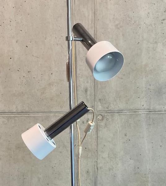 Belux Lampen: Edi Franz Stehleuchte Chrom, 2 Spots – Gebraucht aus Zürich von starch.studio 1