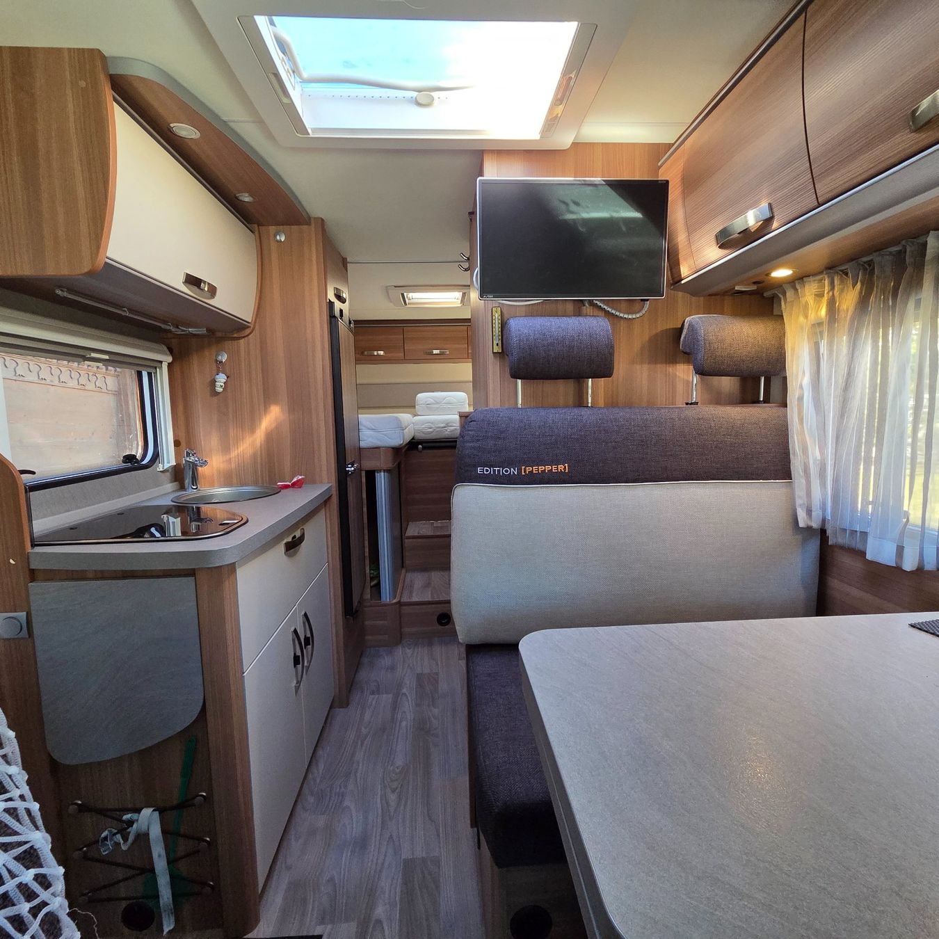 Weinsberg Veicoli da campeggio: WEINSBERG CaraCompact Edition Pepper Wohnmobil – Usato da Zweisimmen venduto da jakobsweg 6