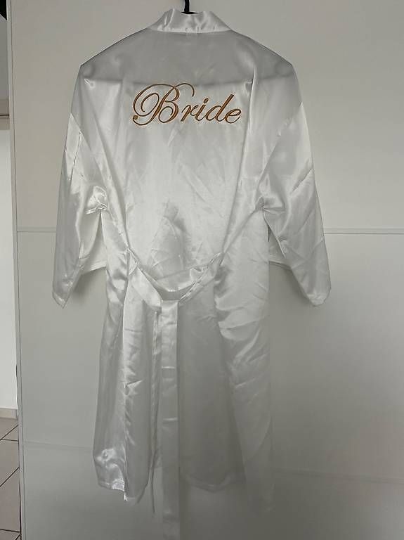Accappatoi: Morgenmantel Team Bride – Usato da Würenlingen venduto da iva_y2q7 1