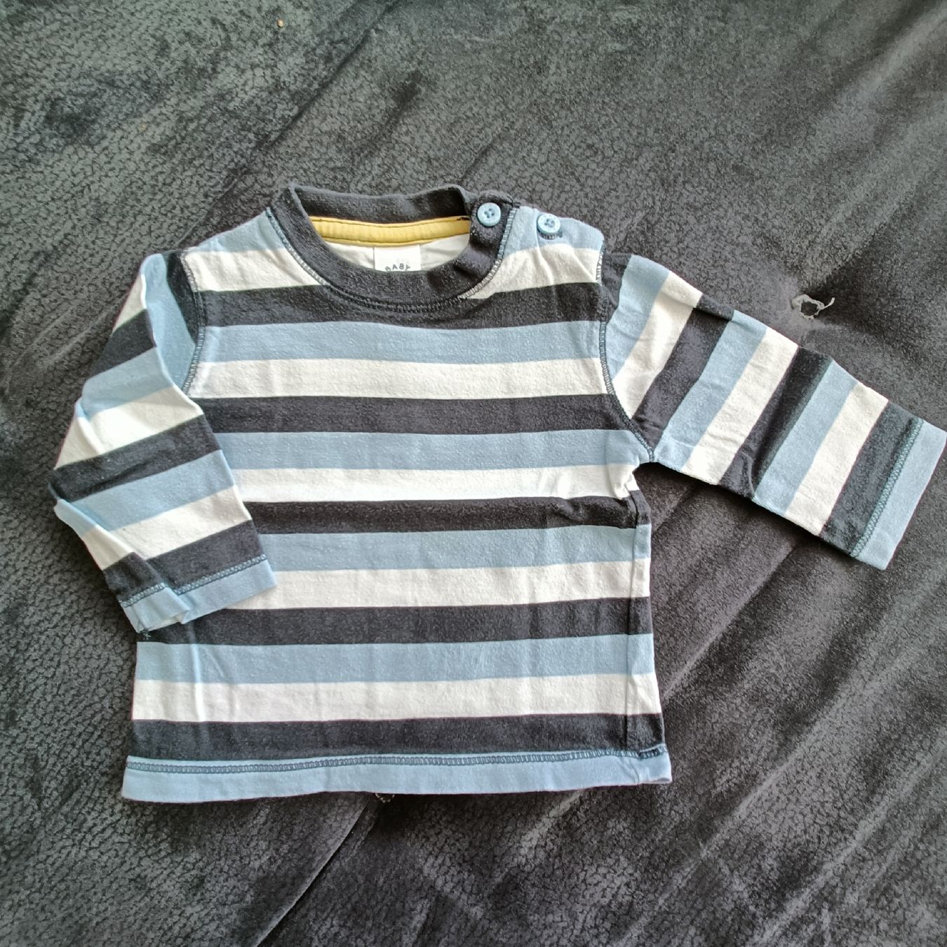 Pullover & Sweatshirts: Pullover Grösse 62 – Gebraucht aus Jaberg von urig17.