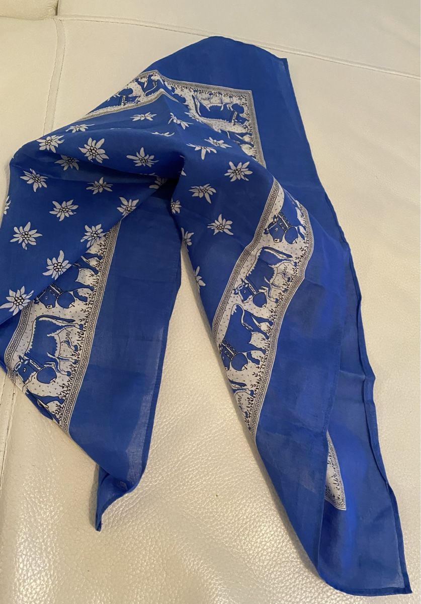 Foulards, Tücher & Schals: Foulard aus baumwolle 🌸 – Gebraucht aus Opfikon von Luis144 3