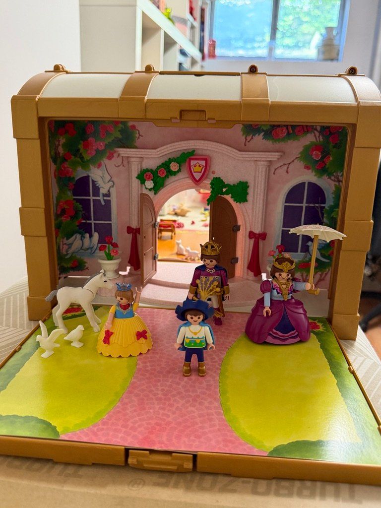 Playmobil Giocattoli: Playmobil Mitnehm-Schloss – Usato da Dübendorf venduto da ilazzi 1