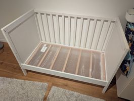 Ikea Kinderbett+Matratze+Laken: weiss, 120x60cm Liegefläche