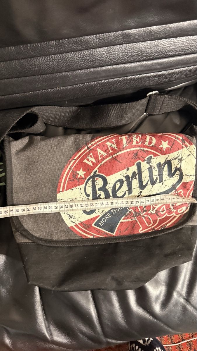 Taschen: Robin Ruth Berlin Messenger Bag / Umhängetasche – Gebraucht aus St. Gallen von lfs_nxl8 3
