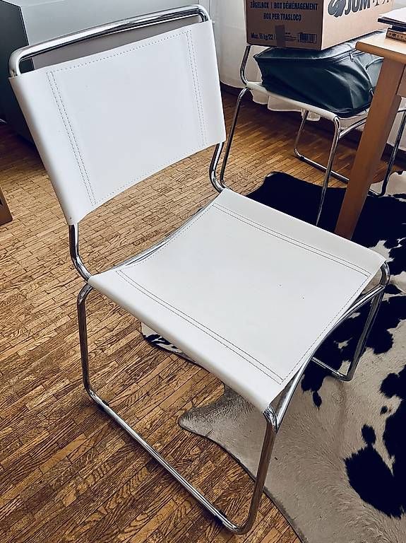 Sedie: 4 chaises design cuir+metal – Usato da Bourg-St-Pierre venduto da GdCombin