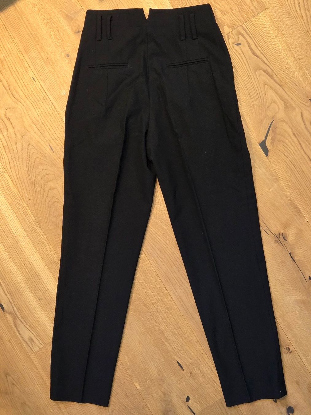 Zara Pantaloni: ZARA Hose – Usato da Emmen venduto da GrabandGo 1