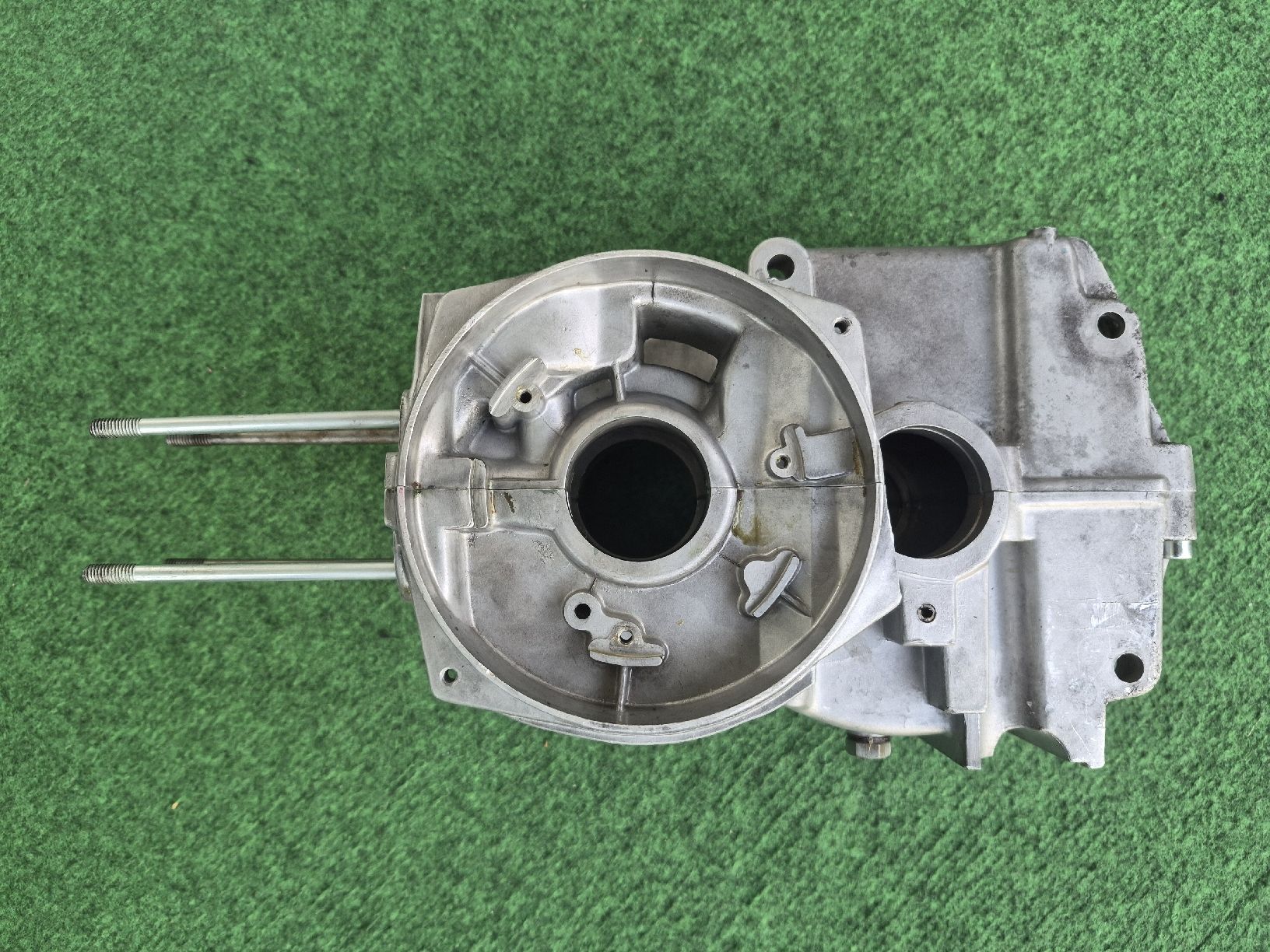 Puch Mofa-Ersatzteile: Puch Maxi E50 Motorgehäuse 4-Lager(undicht!) – Gebraucht aus Belp von intru 3