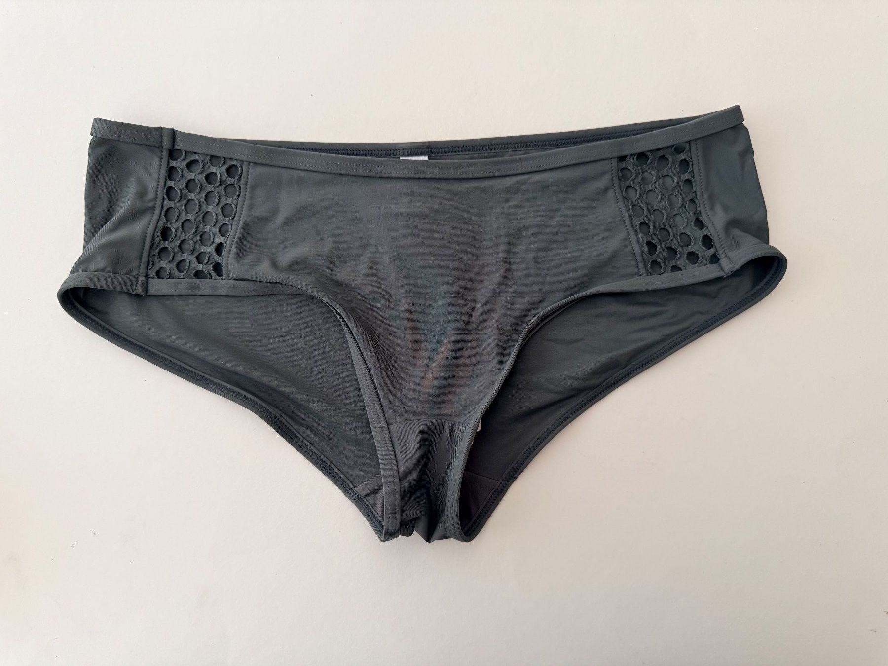 Esprit Costumi da bagno & Bikini: ESPRIT, Bikini-Slip, Grösse 36, Farbe Olivgrün – Nuovo e nell'imballaggio originale da Rudolfstetten venduto da gst_g7xl