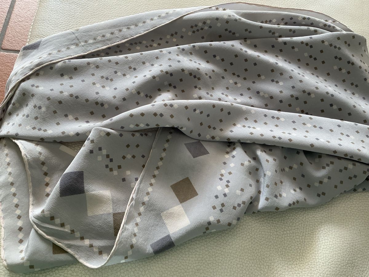 Foulard & Sciarpe: Seidentuch Elegance Creations Paris New York – Usato da Wettingen venduto da Andres54 3