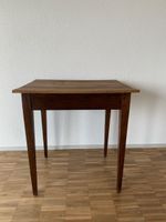 hochwertiger Holztisch antik