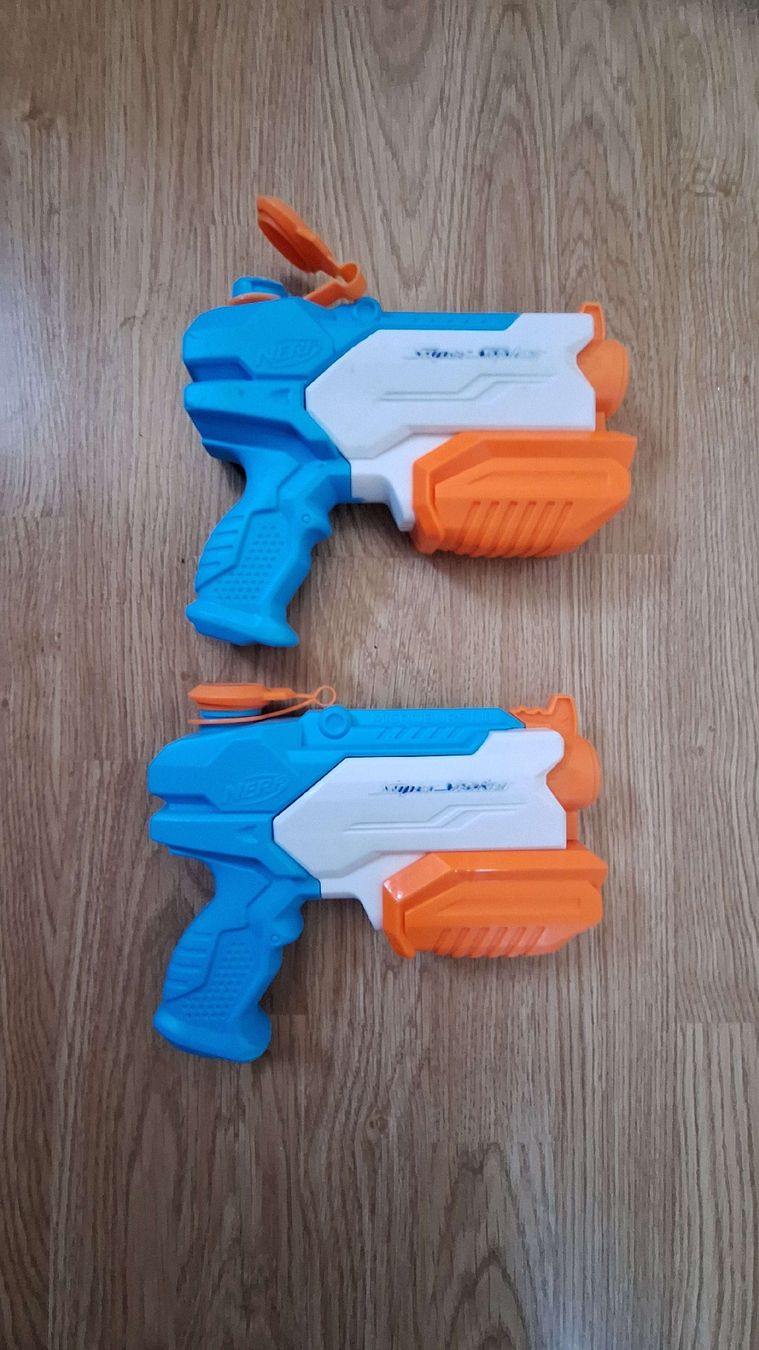 Nerf Giocattoli: 2x Nerf Super Soaker Wasserpistolen – Usato da Lützelflüh-Goldb venduto da bli_f2v9