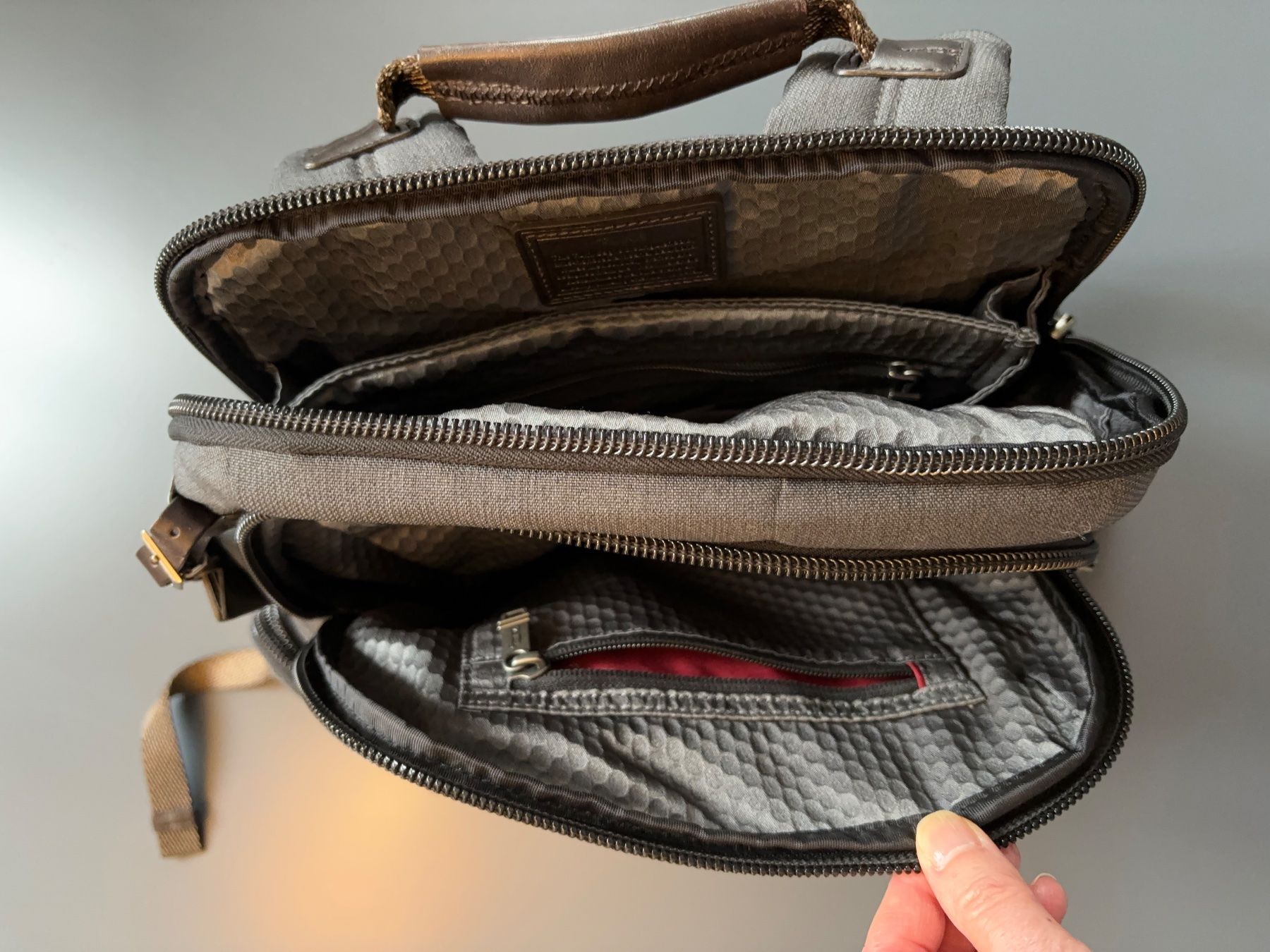 Tumi Rucksäcke: TUMI Notebook Rucksack – Gebraucht aus Zofingen von  2