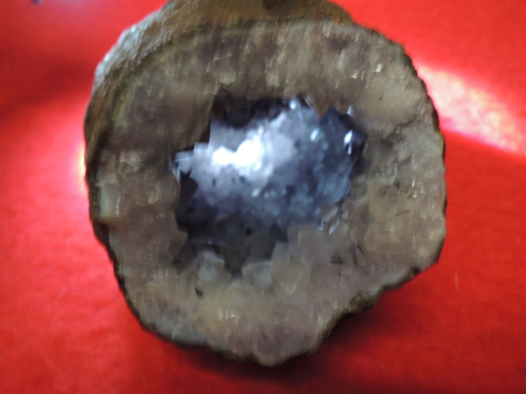 Minerali & Pietre curative: schöne Geode Amethyst 13 cm lang durchgehend – Usato da Uznach venduto da rut_xrx5 5