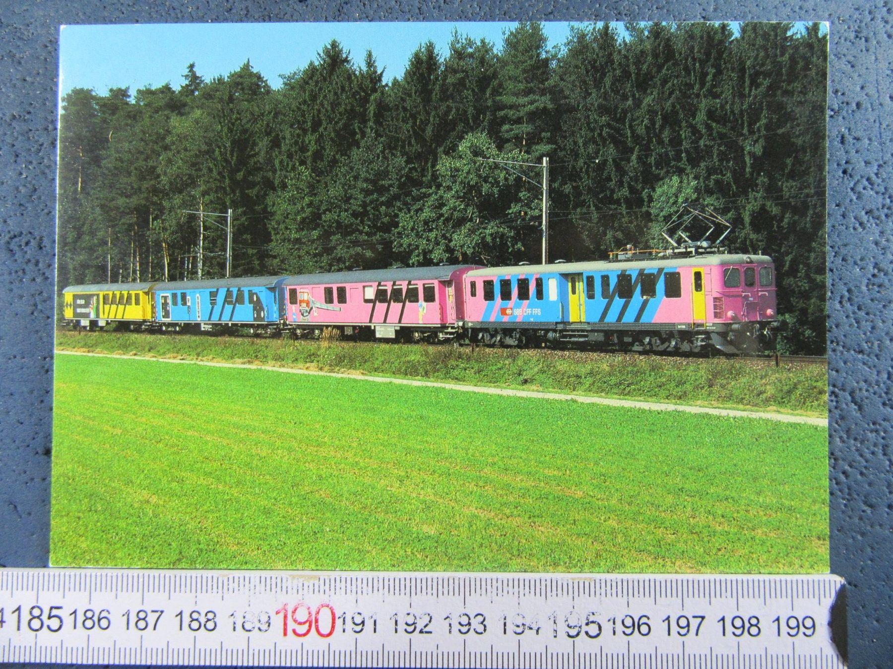 Cartoline postali: BAHN SCHWEIZ " CHAMÄLEON " INFFORMATIONSZUG AK – Usato da Ettingen venduto da Hausi4711