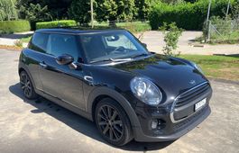 Mini Cooper noire 3 portes 2020 bon état