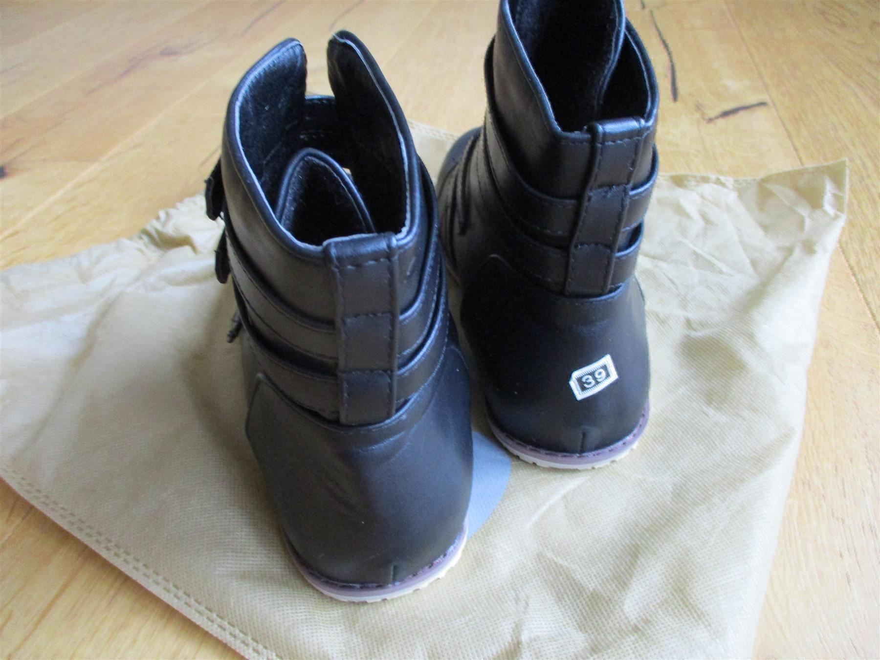 Scarpe da donna: Schöne Leder Stiefeletten – Nuovo e nell'imballaggio originale da Liestal venduto da Disc-Point 3