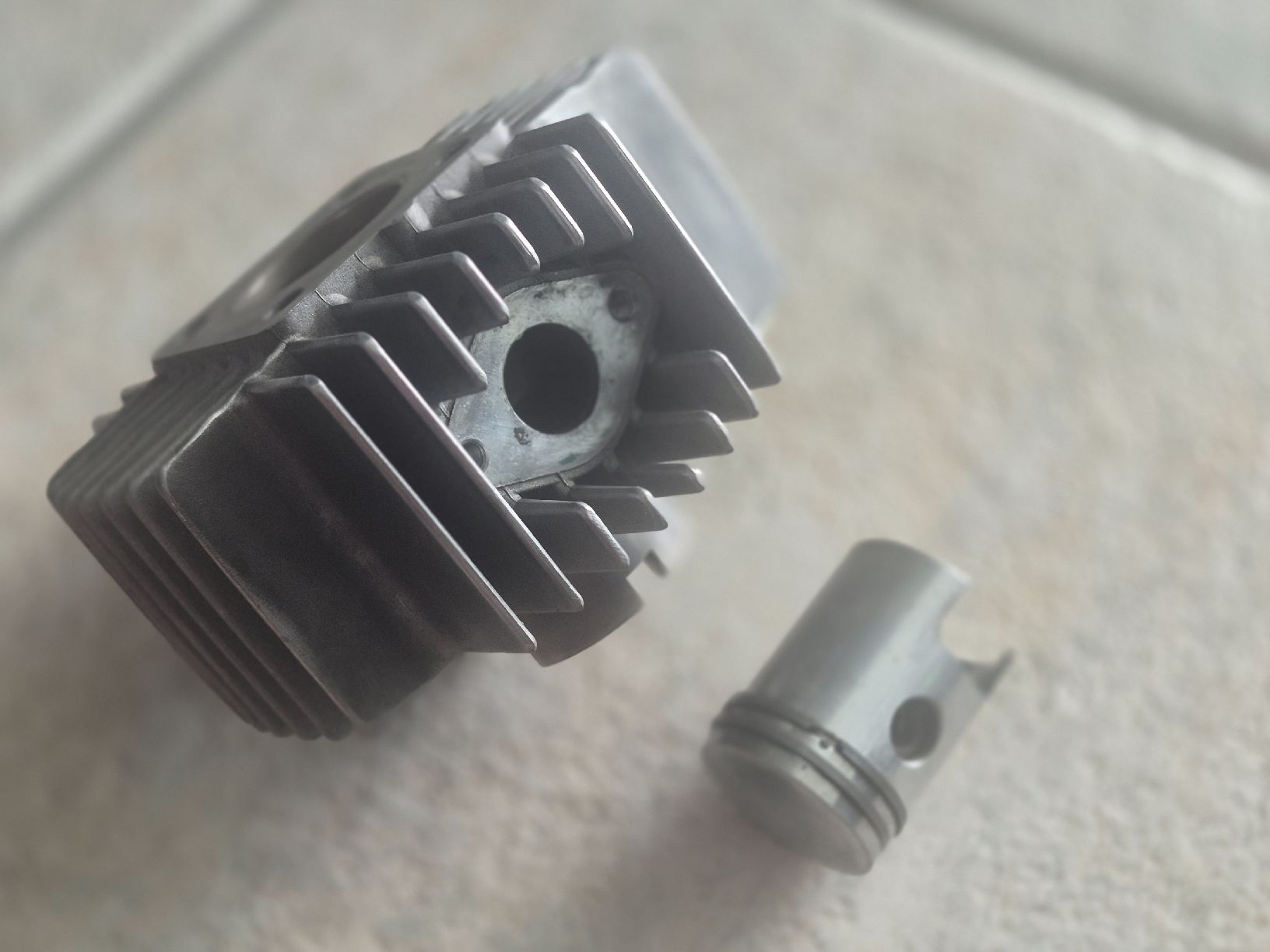 Puch Parti ricambio per ciclomotori: Puch Maxi Zylinder/Kolben 38mm – Usato da Belp venduto da intru 3