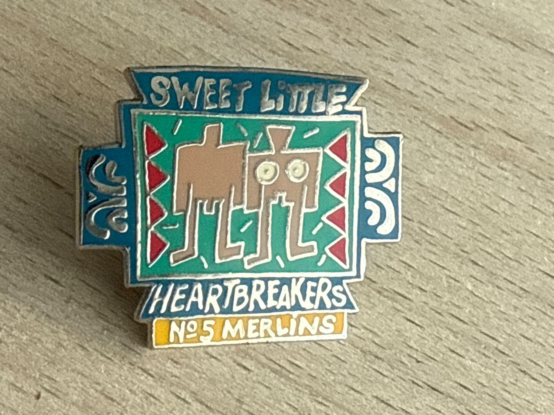 Placchette & Badge: Pin Sweet Little Heartbreakers N°5 Merlins – Usato da Glattbrugg venduto da Schweigmatt