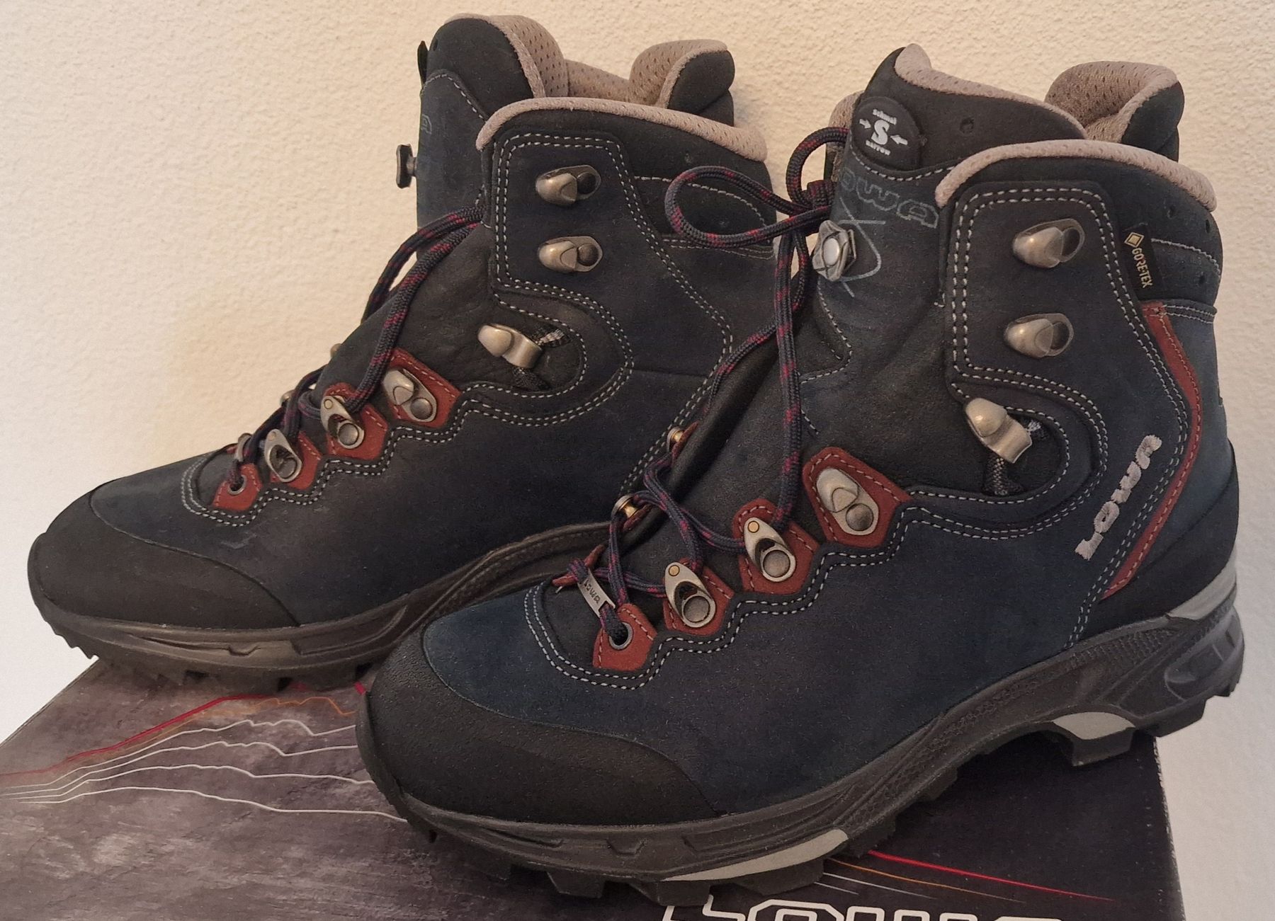 LOWA Mauria GTX WS Trekkingschuhe GORE-TEX Gr. 38 - Neu! (Neu und ...