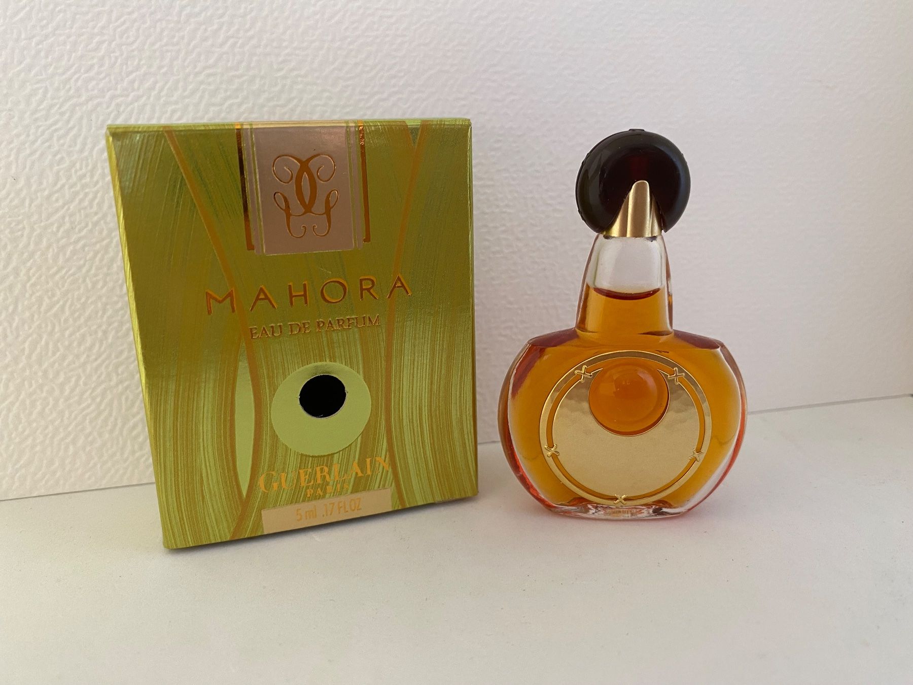 Guerlain Parfum & Eau de Toilette: Miniature eau de parfum Mahora Guerlain – Neu und originalverpackt aus Bouveret von wes_7zll