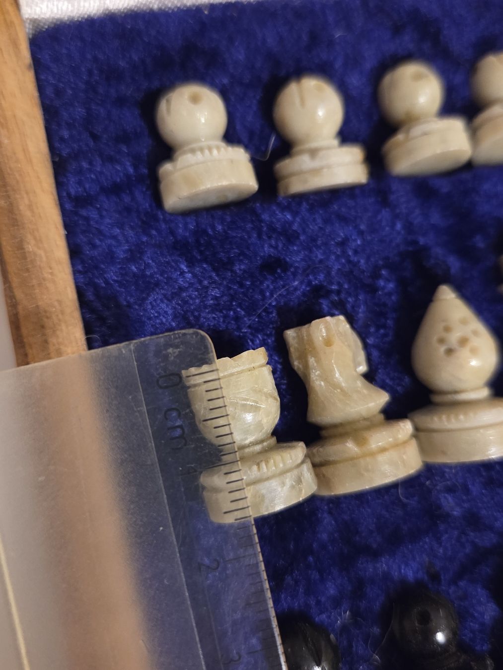 Giochi: Schachspiel Marmor Figuren & Holzschatulle – Usato da Maienfeld venduto da crx88 6