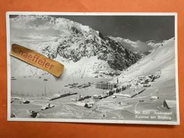 Alte Ansichtskarte Andermatt, Kaserne mit Bäuberg1937, Rarit