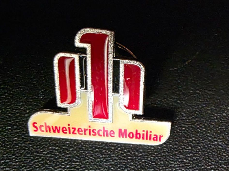 Placchette & Badge: PIN Schweizerische Mobiliar – Usato da Walterswil BE venduto da Lonitti