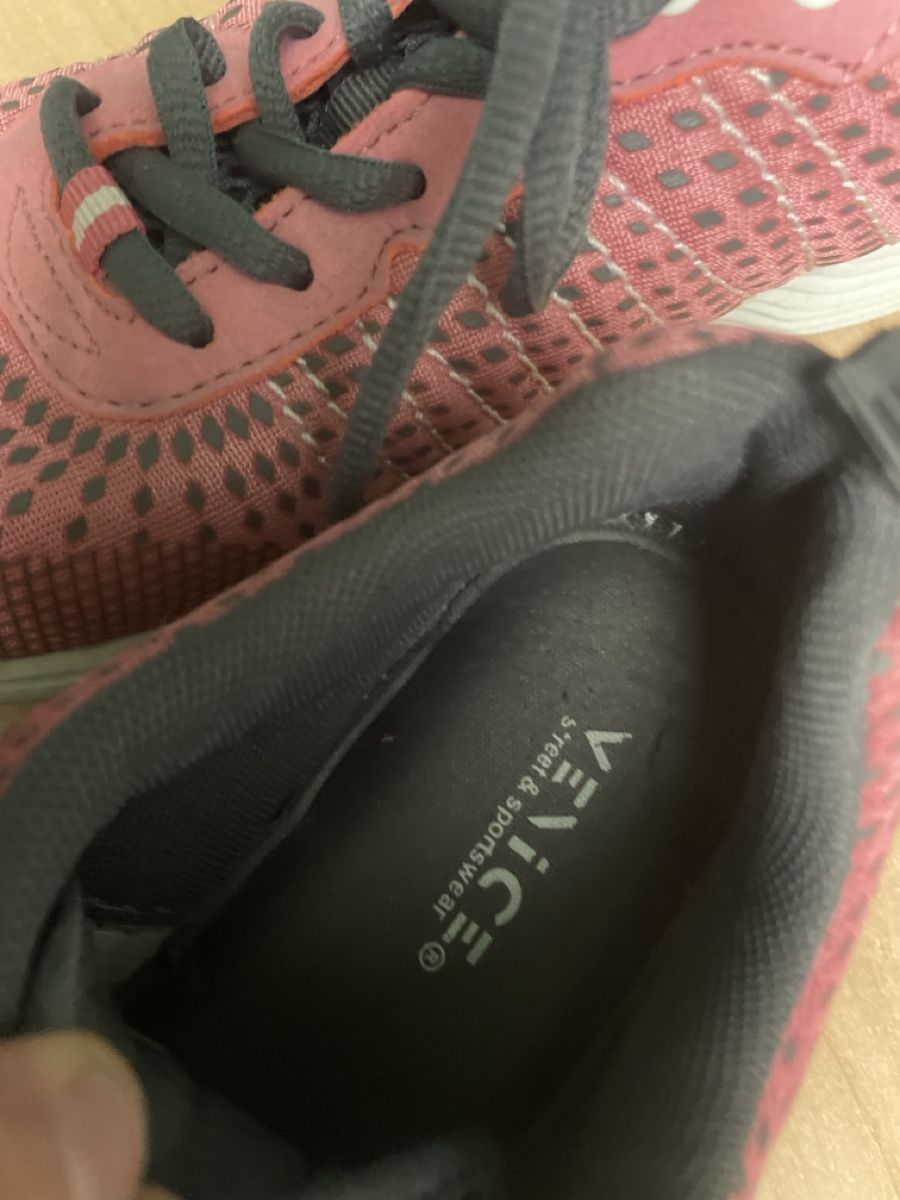Scarpe per ragazze: Venice Sneaker, Gr.36 Memory Foam – Usato da Obergerlafingen venduto da cabo4 3