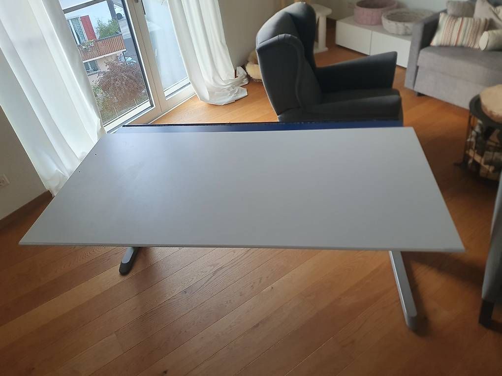 Schreibtische: Pult grau 160x79cm – Gebraucht aus Ibach von meibaum 1