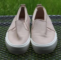 Sneaker Marke Bershka