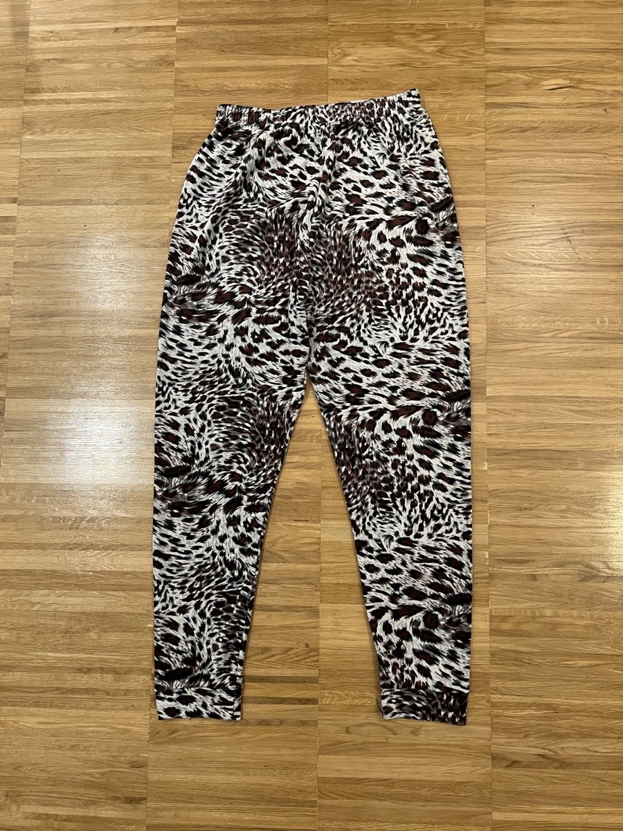 Leggings: Velvet leopard pattern leggings – Nuovo (secondo la descrizione) da Adliswil venduto da avatar83