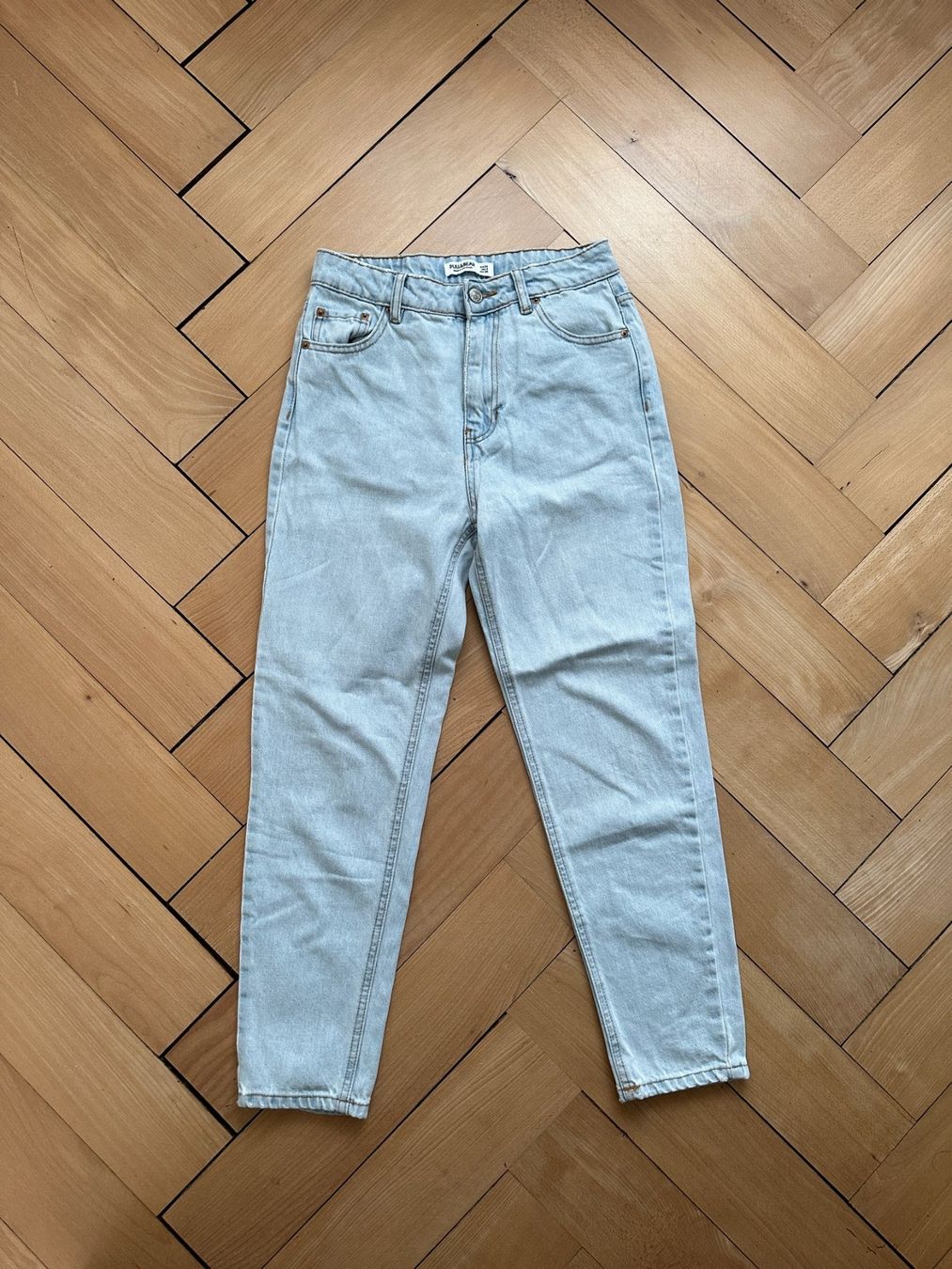 Pull&Bear Jeans: PULL & BEAR - High Waist Jeans hellblau 34 – Usato da Zürich venduto da Diazaio