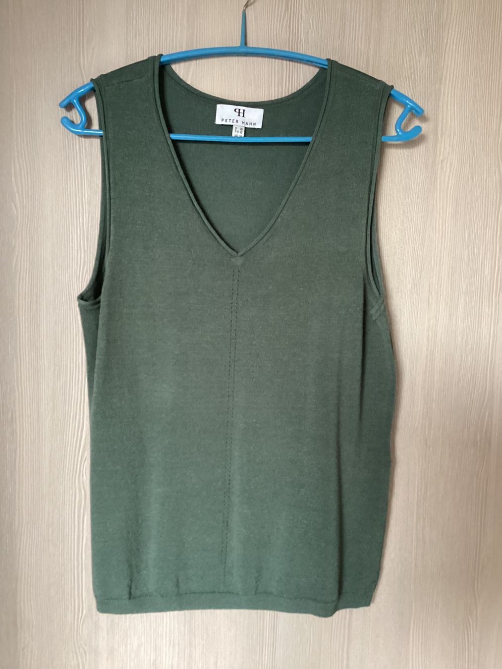 Pulls & Sweat-shirts: Twin-set  Peter Hahn vert olive, T 40 – D'occasion à Prez-vers-Noréaz par chr_h8jv 1