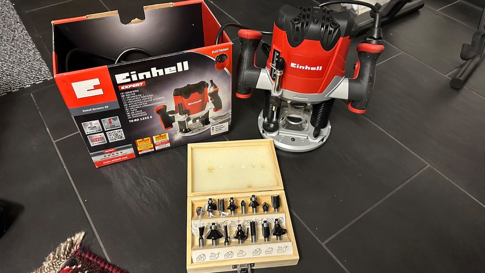 Oberfräse Einhell mit Werkzeug (Gebraucht) in Reidermoos für CHF 81 ...