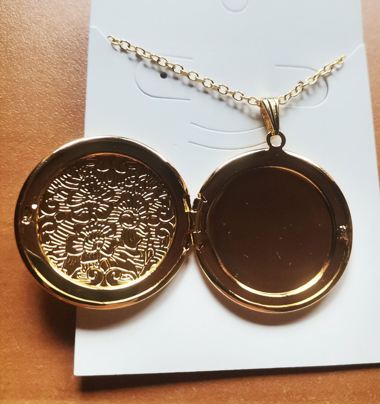 Catenine: Amulett / Medaillon edel verarbeitet – Nuovo e nell'imballaggio originale da Mund venduto da Happy_trader 2