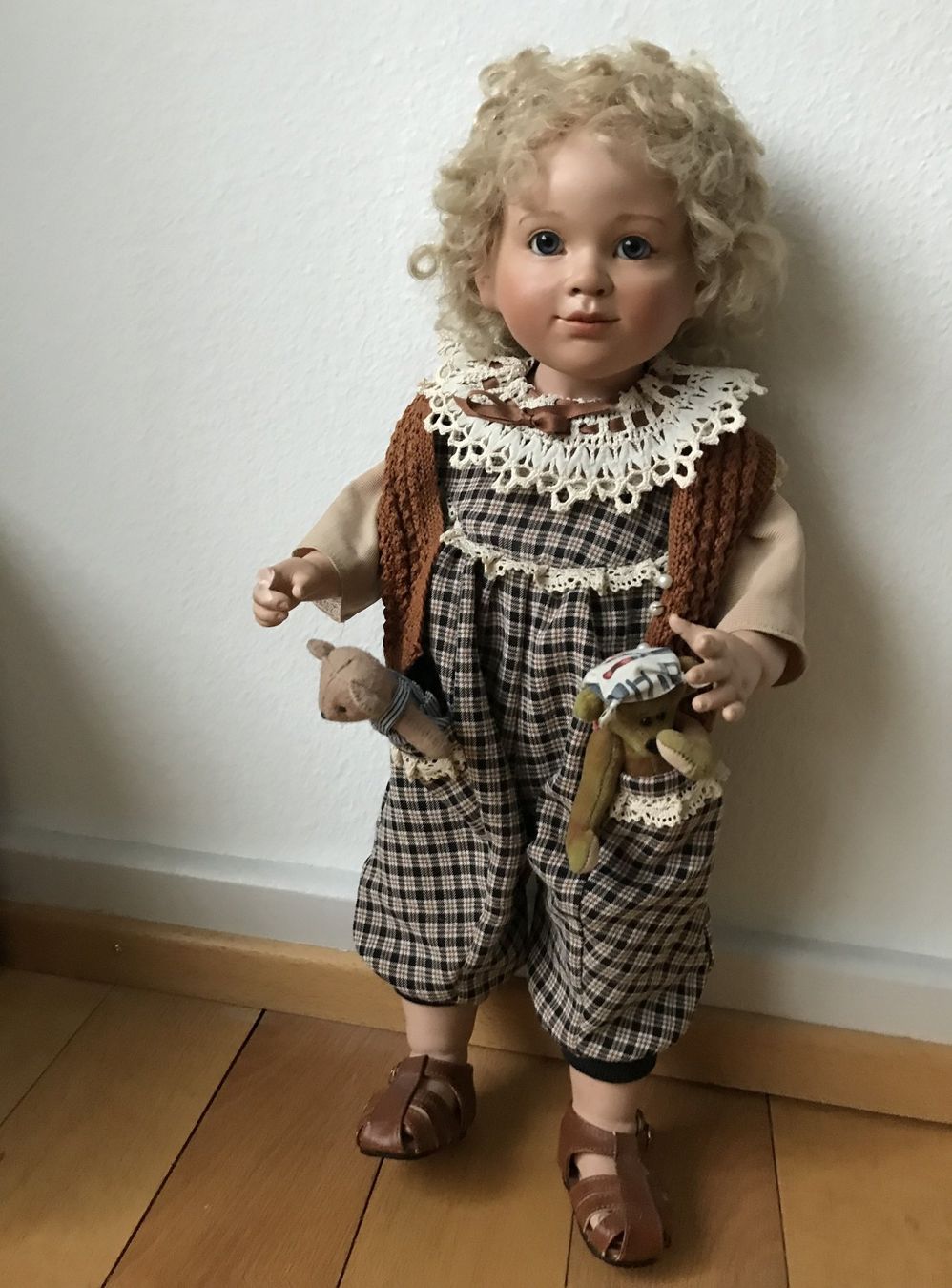 Bambole: GROSSE PUPPE – Usato da Luzern venduto da Immergern
