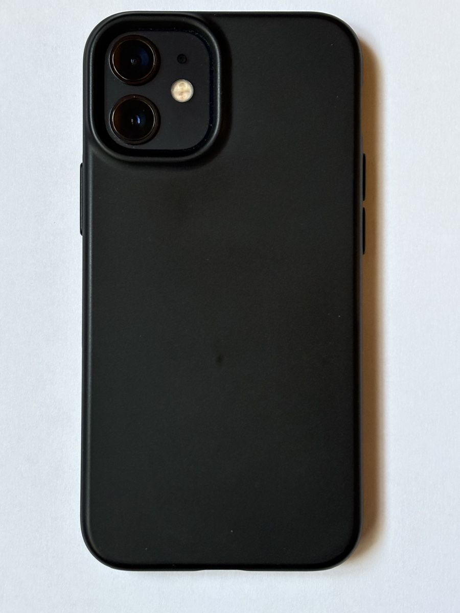 Apple Telefoni cellulari / Smartphones: iPhone 12 mini 64GB schwarz mit Hülle – Usato da Marthalen venduto da thh72 3