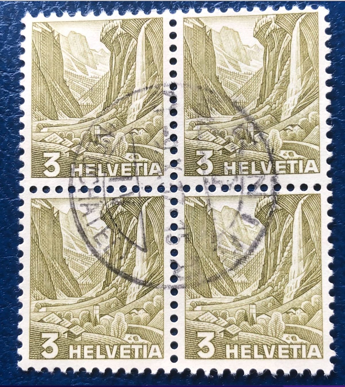 Tutti i francobolli: 4 er Block Nr.201 mit Vollstempel     – Usato da Aarau venduto da Billa007
