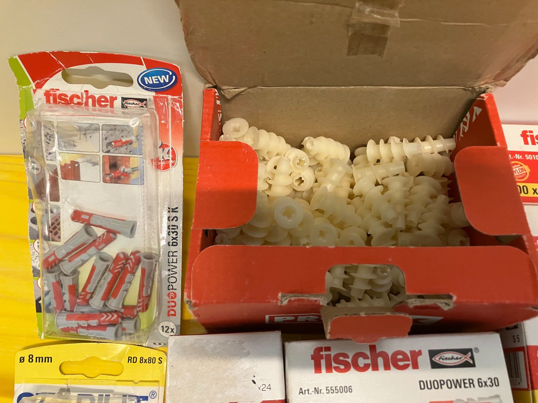 Tutti gli attrezzi: Post. div. Dübel und Regips Schrauben ab 1.- – Usato da Lichtensteig venduto da Buy24International 3